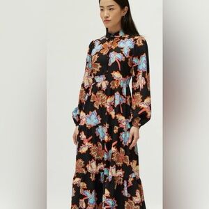 Compañía Fantástica Black Abstract Floral Tiered Long-Sleeve Maxi Dress